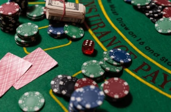 Người chơi Việt Nam trải nghiệm slot online nổ hũ trên thiết bị di động